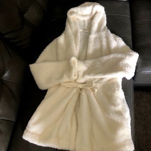 Old Navy Fluffy Robe Top with Hood